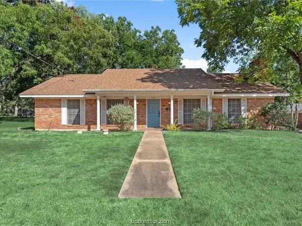 606 W Buck St, Caldwell, TX 77836