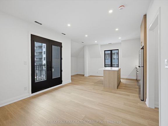 5th image of 56 Camberwell Rd #3
