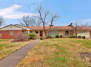 105 S Courtleigh Dr, Wichita, KS 67218
