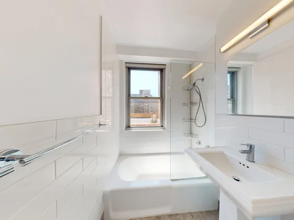 300 East 74th Street image 8 of 9