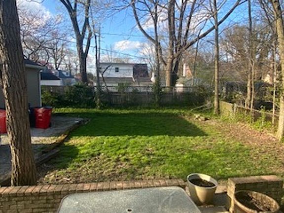 4th image of 48 E Stafford Ave #50