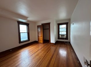 821 W Huron St APT 1, Ann Arbor, MI 48103