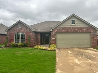 8109 S Hemlock Ave, Broken Arrow, OK 74011