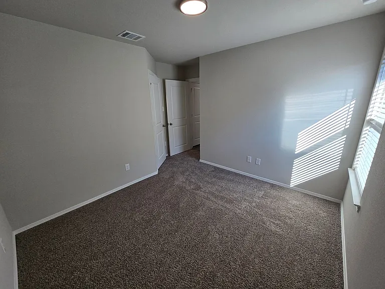 1221 High St — Photo 15
