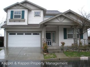 1001 Countrywood Cir, Vacaville, CA 95687