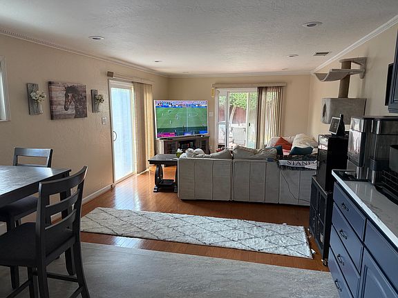 5th image of 743 San Ramon Ave