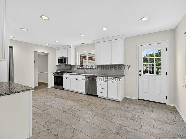 10327 Dorenshire Ct — Photo 17