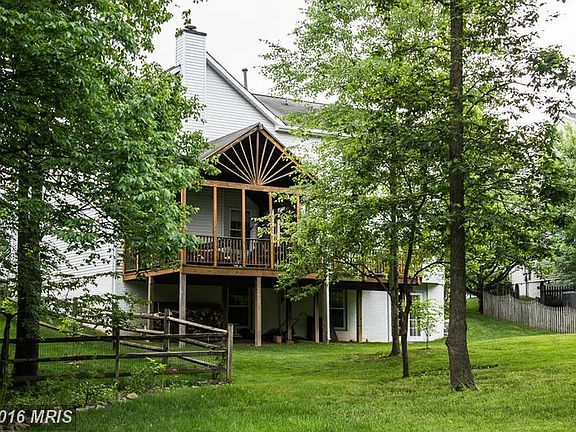 2nd image of 20913 Hollyberry Ct