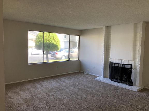 5th image of 1420 Eastpark Dr #1