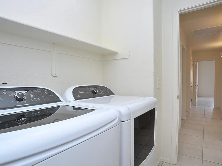 2633 W Cezanne Cir — Photo 32