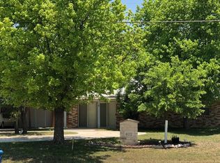 622 Guadalupe St, Kerrville, TX 78028