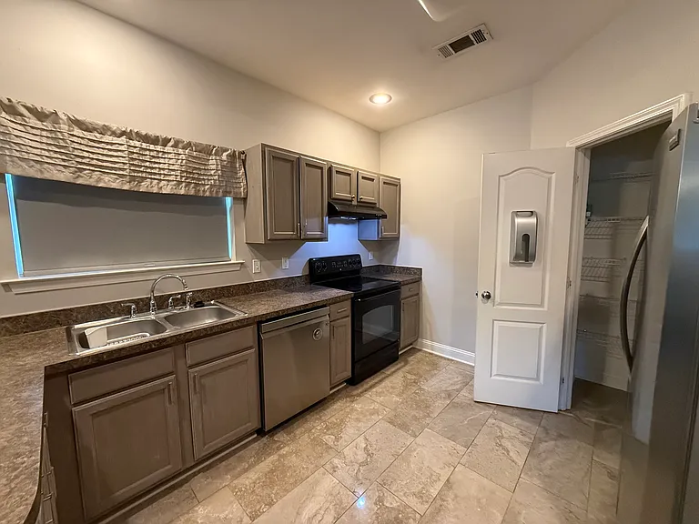 5245 Savannah Ln — Photo 15