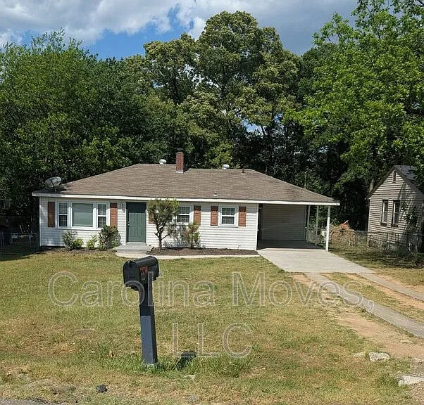 32 Kay Dr — Photo 1