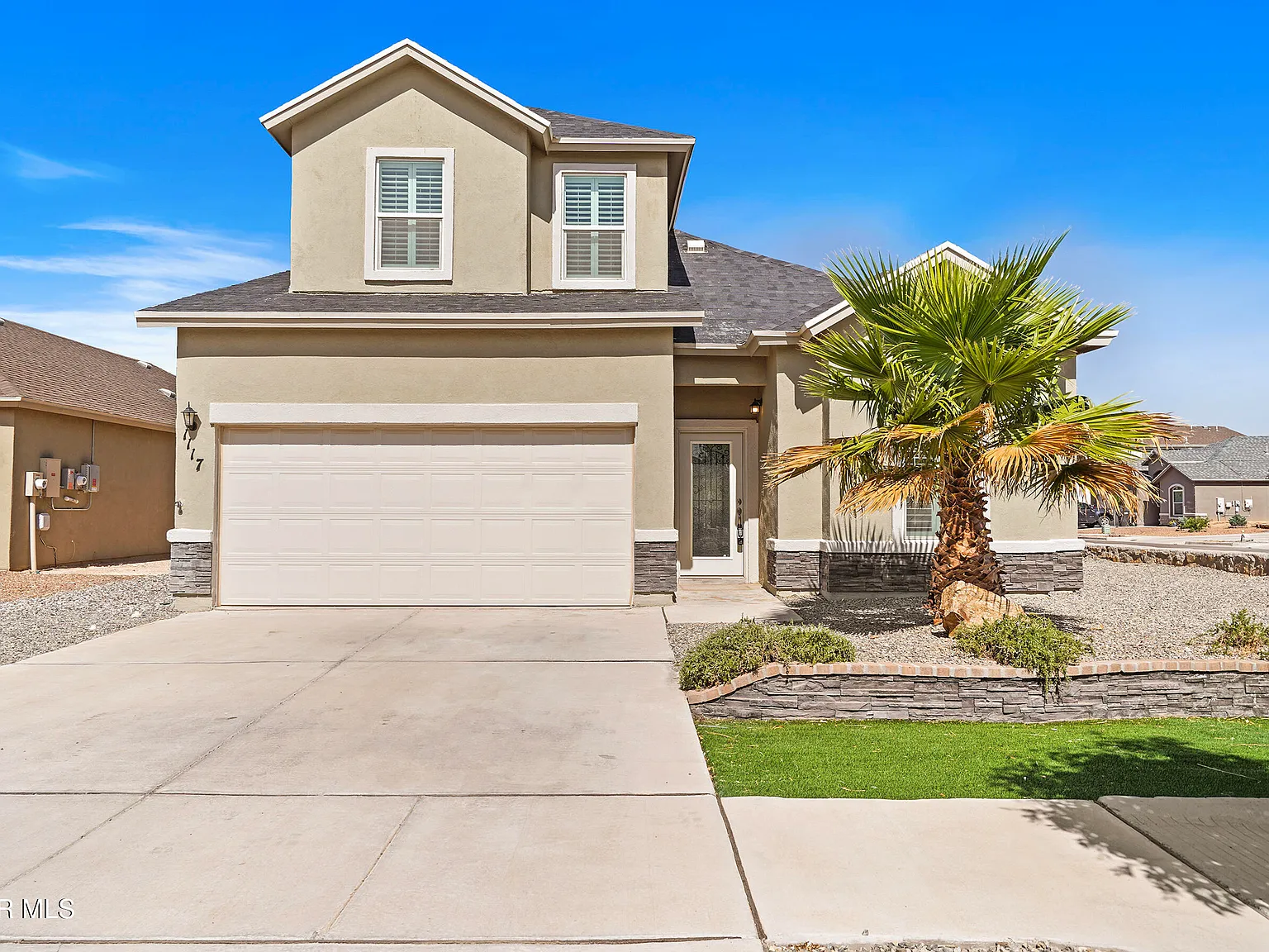 4 bed, 3.5 bath, 1930 sqft, $2,275 — Photo 3