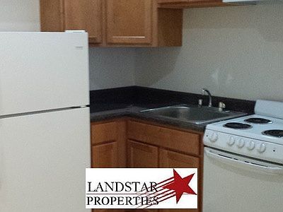2nd image of 1023 W Argyle St APT 323