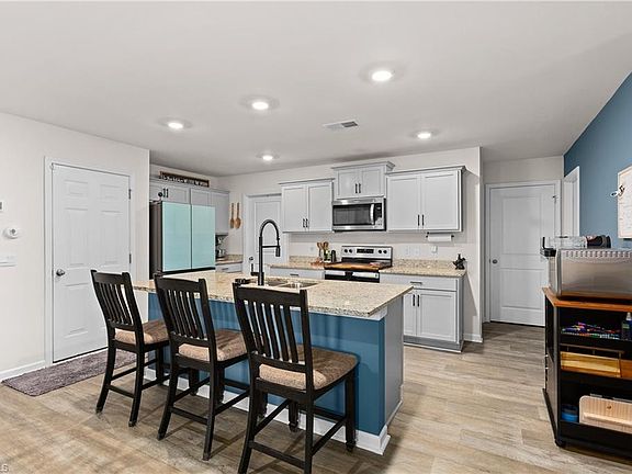 5th image of 5284 Ironwood Dr