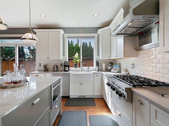 $$ Gorgeous New Kitchen!