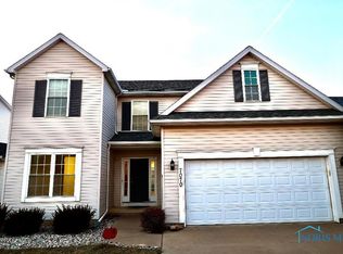 7070 Twin Lakes Rd, Perrysburg, OH 43551