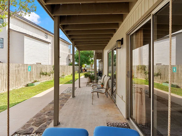 104 Cove E #106 — Photo 19