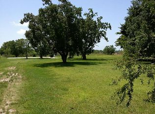 215 McKeever Rd, Arcola, TX 77583