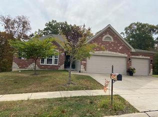 1594 Heritage Valley Dr, High Ridge, MO 63049