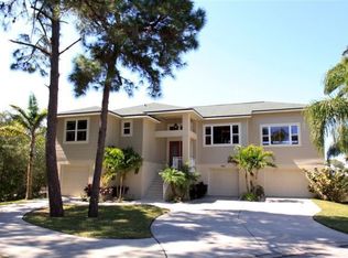 762 Jacqueline Ln, Palm Harbor, FL 34683