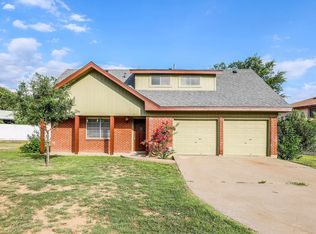 15 Bedford Dr, Laredo, TX 78045