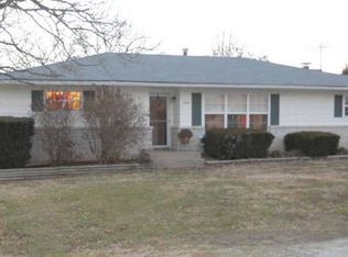 1700 Valley View St, Seneca, MO 64865