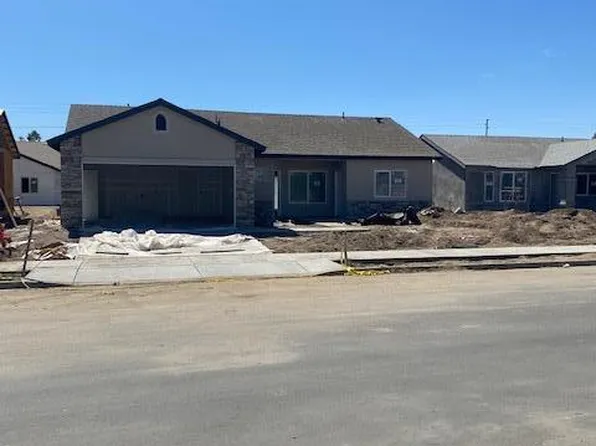 1155 S Ohio Place E, Porterville, CA 93257