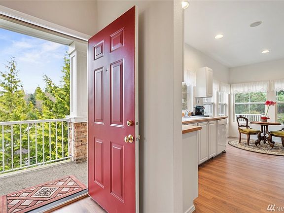 4th image of 5341 164th Ave SE #83