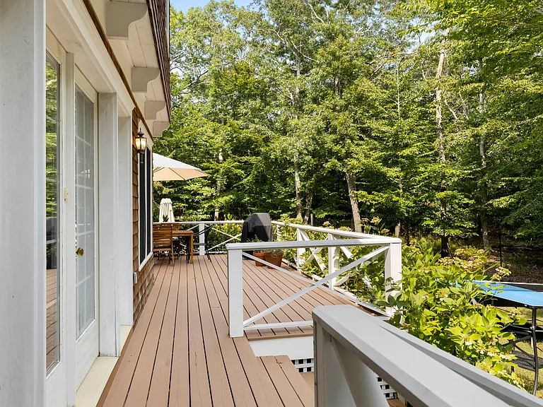 16 Alexis Ct — Photo 31