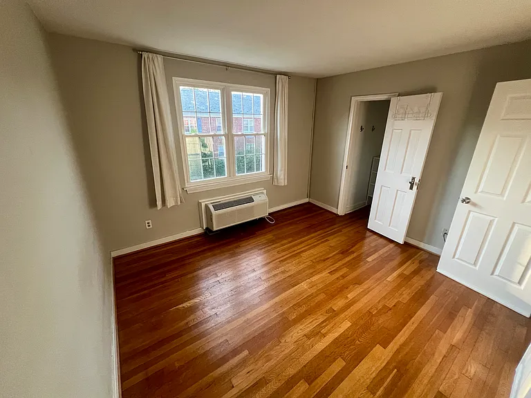 17 Auburn Ct #C — Photo 8