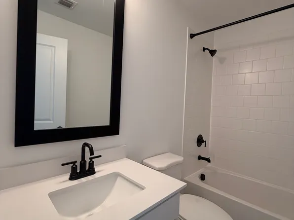 46 Basswood St, Berlin, NJ