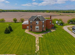 507 N School St, Waynesville, IL 61778