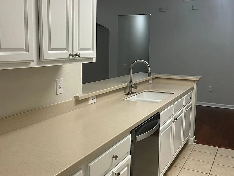 10075 Gate Pkwy N #2706 — Photo 6