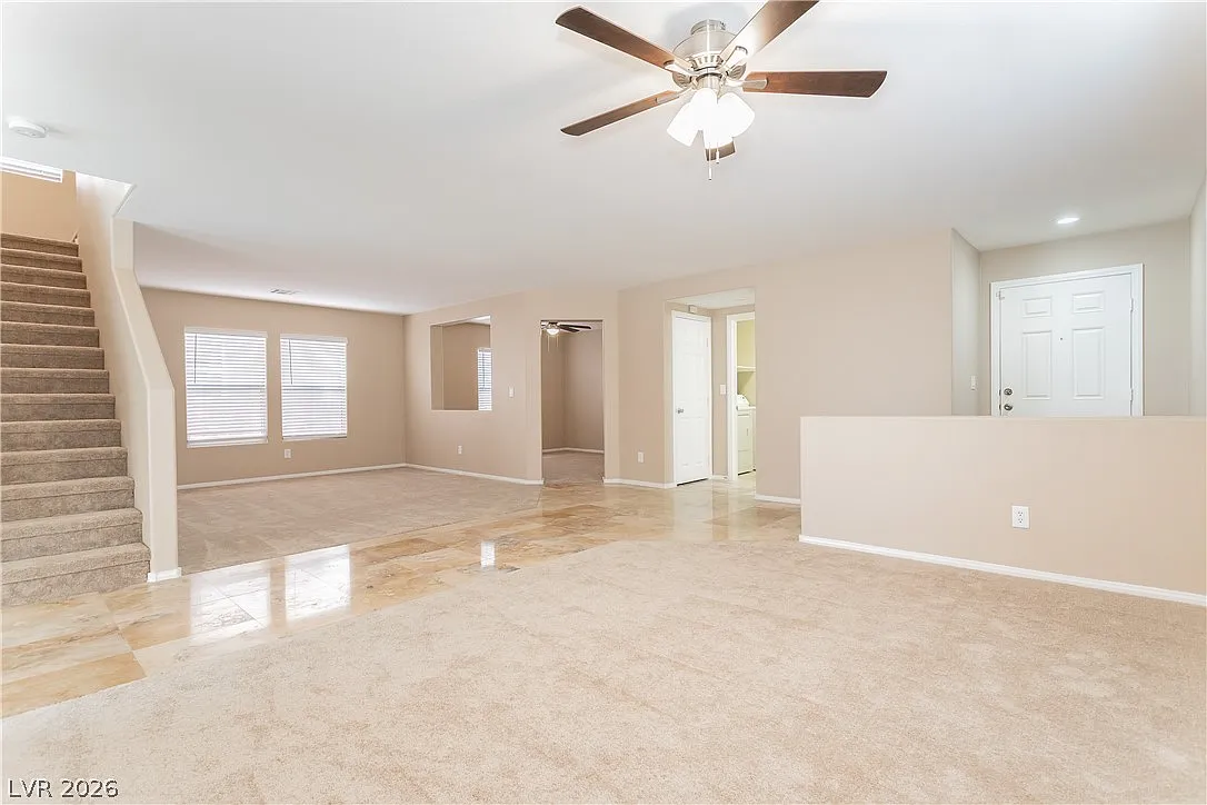 4 bed, 2.5 bath, 2532 sqft, $3,000 — Photo 3