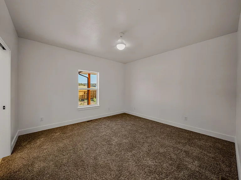 502 Angel Way — Photo 7