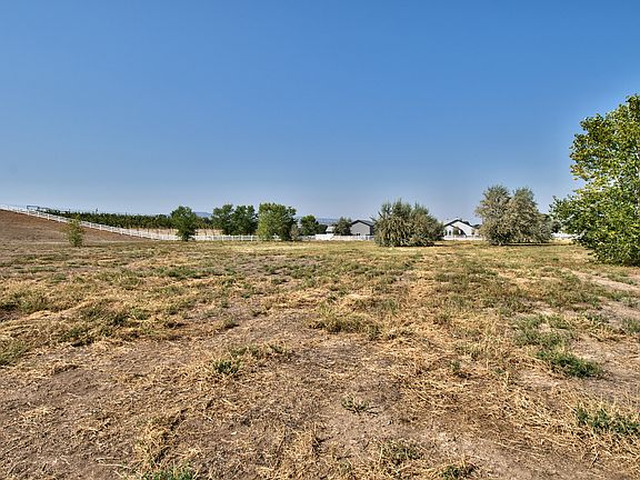 East Side Looking W