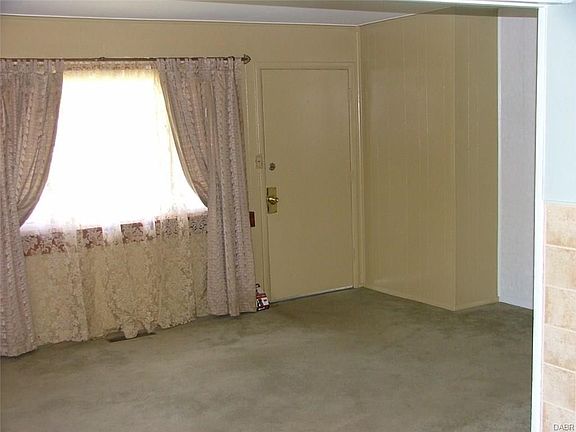 5th image of 1360 Azalea Dr