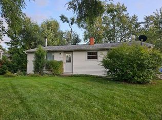 103 Cordova Rd, Carpentersville, IL 60110