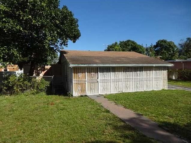 1st image of 765 NW 134th St