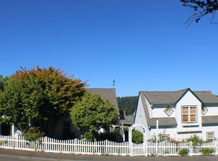 7502 Pioneer Way, Gig Harbor, WA 98335