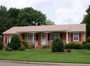 174 Hawthorne Dr, Newport News, VA 23602