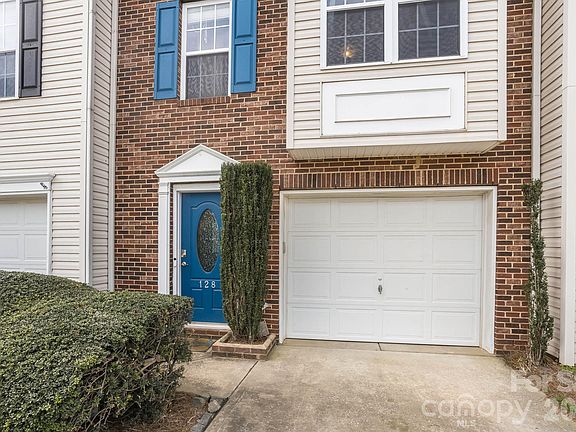 2nd image of 128 Rock Ridge Ln