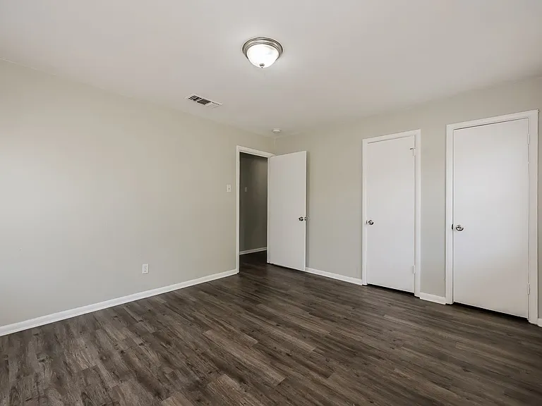 720 Emberwood Dr — Photo 25