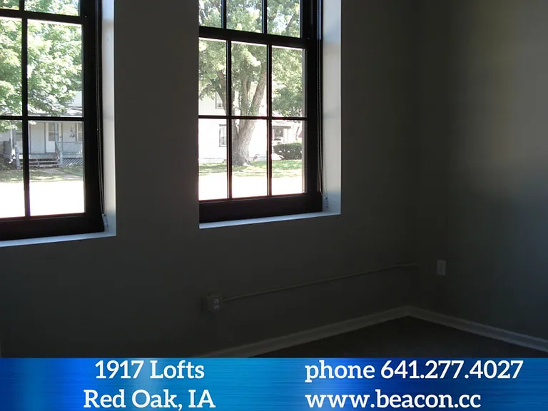 308 E Corning St — Photo 5
