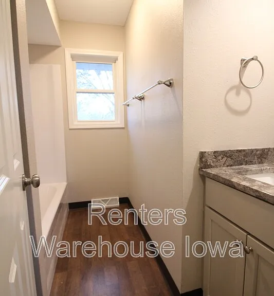 4926 Madison Ave — Photo 12