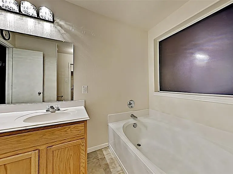 19319 Christine Crossing Dr — Photo 8