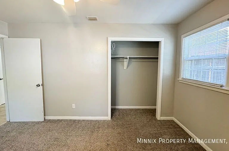 4817 45th St — Photo 23