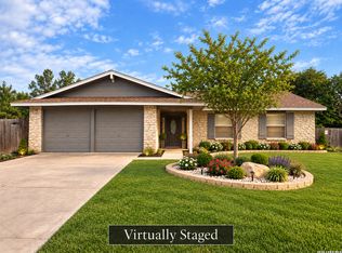 7818 Rustic Forest Dr, San Antonio, TX 78239
